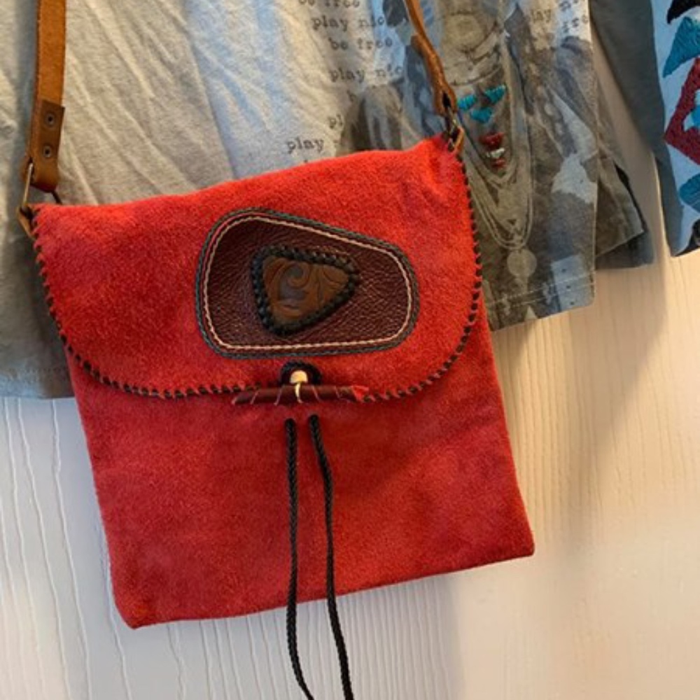 Crossbody handbag